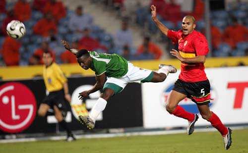 广东宏远56-30合肥男篮 广东志在晋级八强（广东宏远56比30大胜合肥男篮，剑指八强）