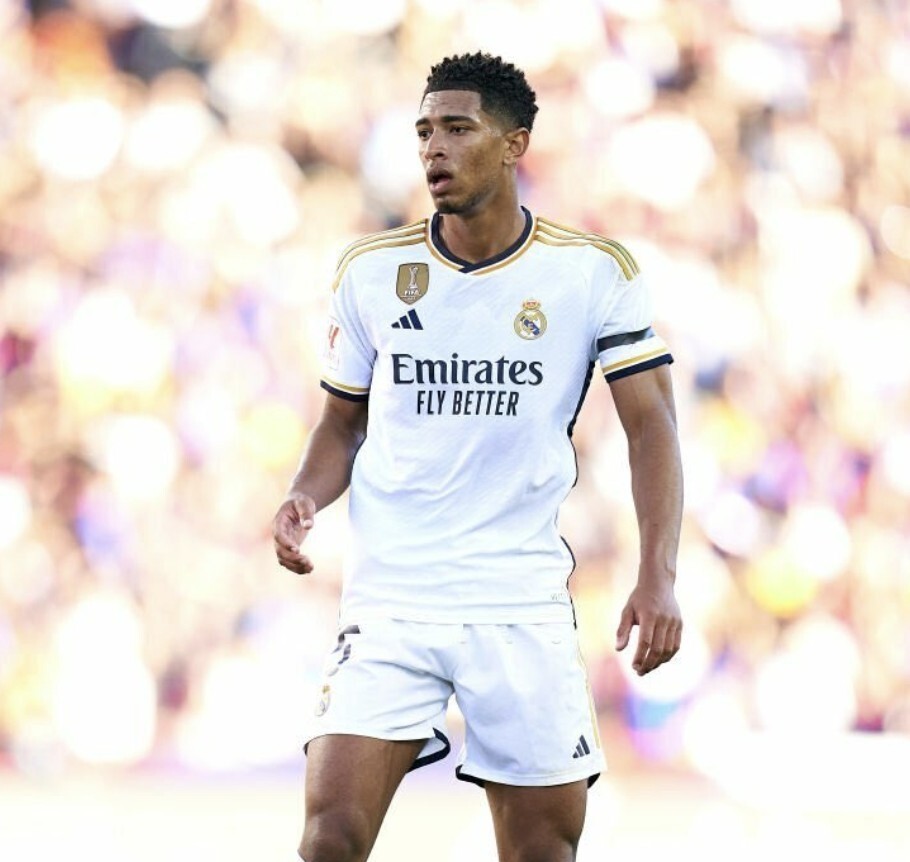 “200俱乐部”！里弗斯过去6场比赛场均33分5.8助攻（里弗斯近6战场均33分5.8助，跻身“200俱乐部”）