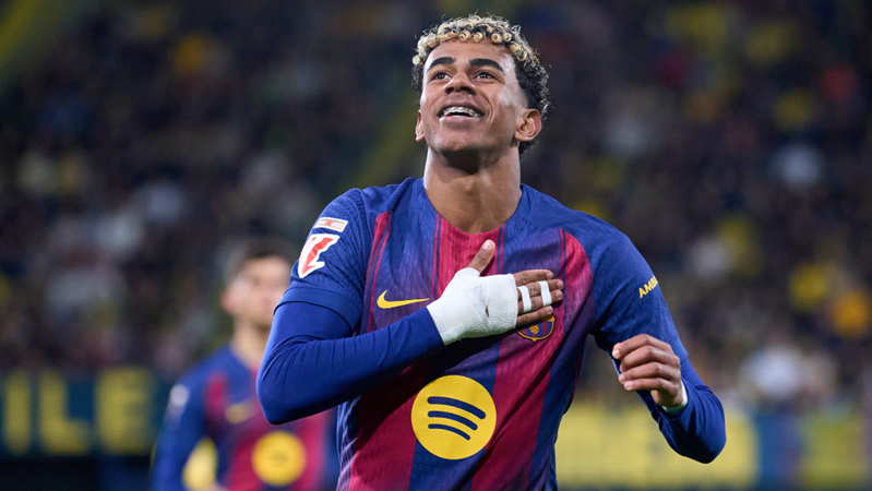 法比奥庆祝足协杯夺冠：将永远存在的时刻，一切荣耀归于上帝（法比奥欢庆足协杯加冕：这一刻将永存，一切荣耀献给上帝）