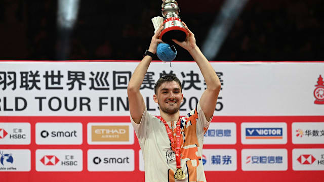 米体：罗马24-25财年亏损额为5390万欧，较上一财年大幅缩减（米体：罗马24-25财年亏损缩至5390万欧，较上财年显著收窄）